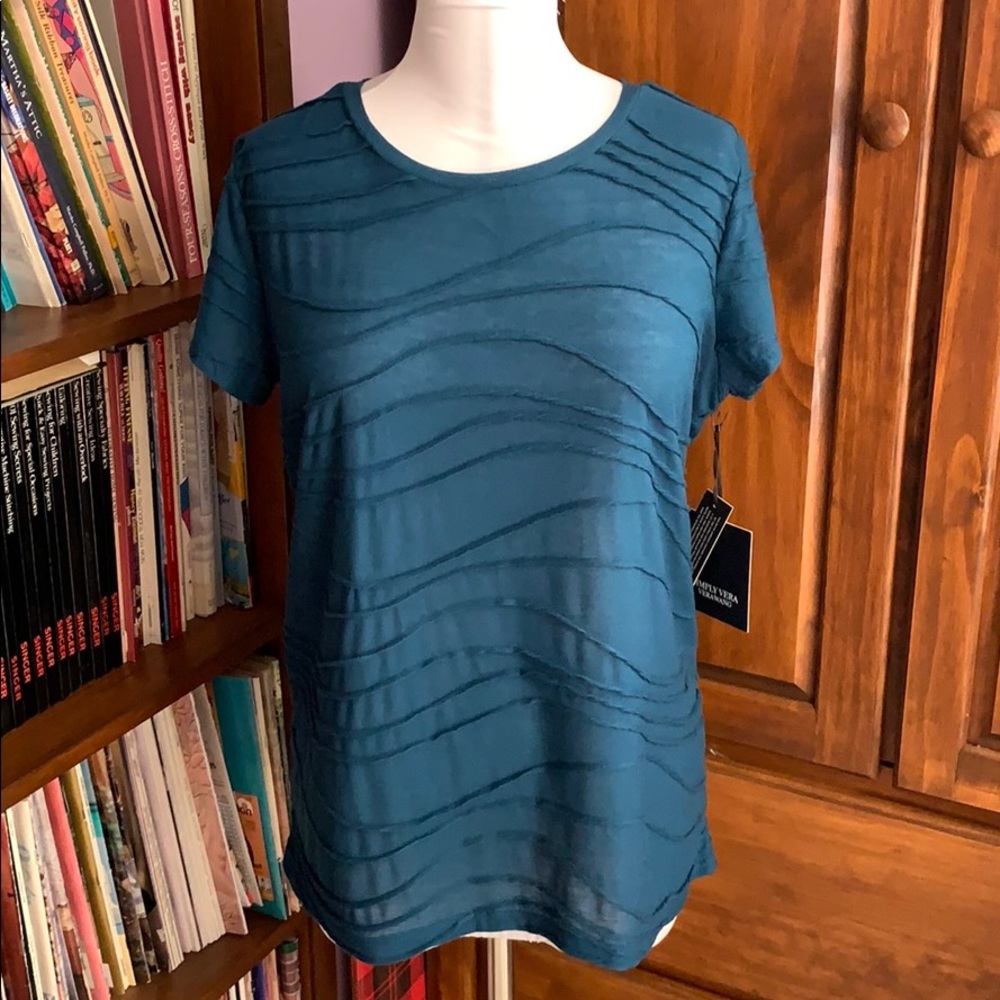 Simply Vera Top
